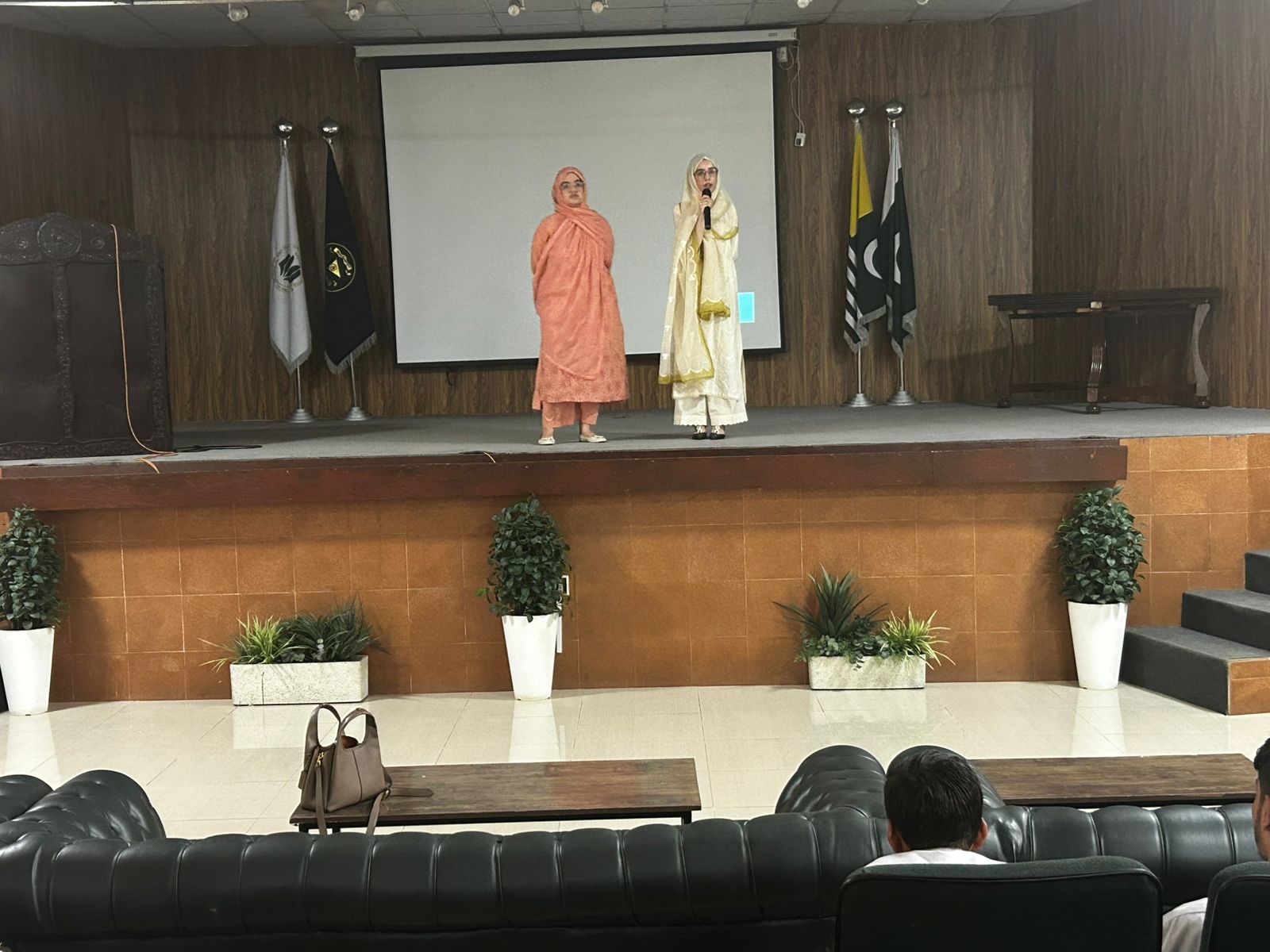 0e0c19e6-22d0-4b8d-afc7-41e45a21d113